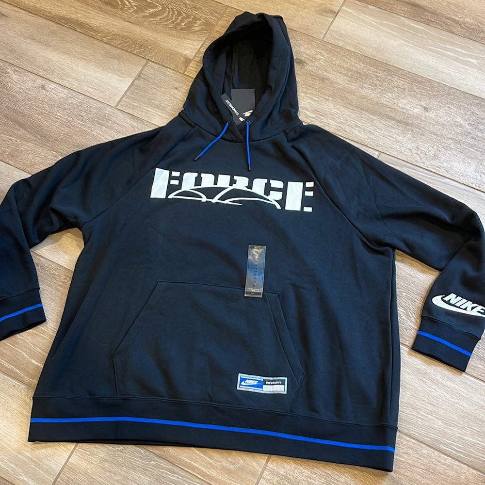 Nike Force Hoodie 2XL WOMENS
